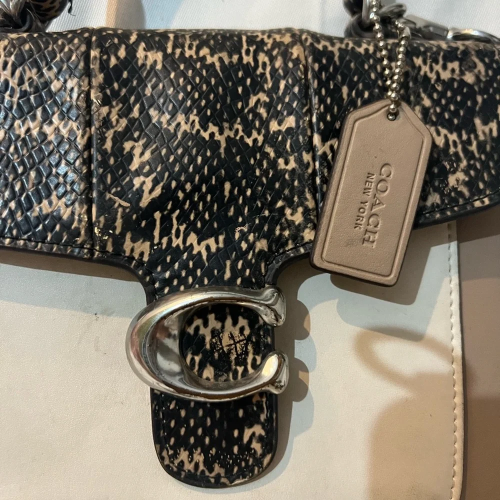 Coach crossbody - Picture 2 of 9